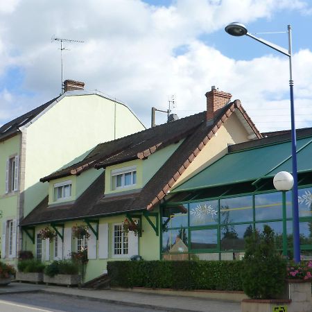 L'Auberge De L'Olive Dompierre-sur-Besbre Ngoại thất bức ảnh