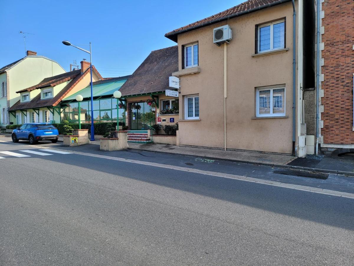 L'Auberge De L'Olive Dompierre-sur-Besbre Ngoại thất bức ảnh