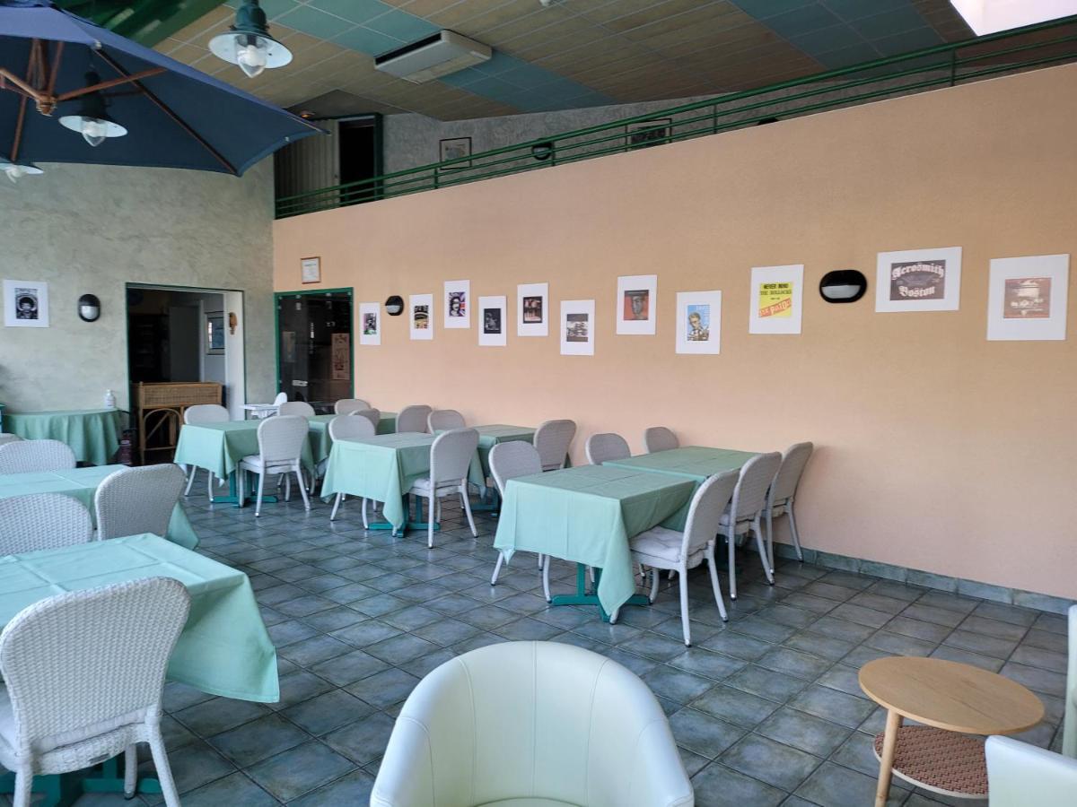 L'Auberge De L'Olive Dompierre-sur-Besbre Ngoại thất bức ảnh