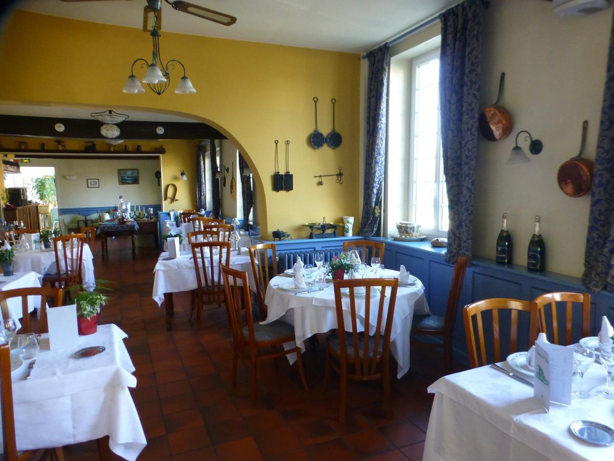 L'Auberge De L'Olive Dompierre-sur-Besbre Ngoại thất bức ảnh
